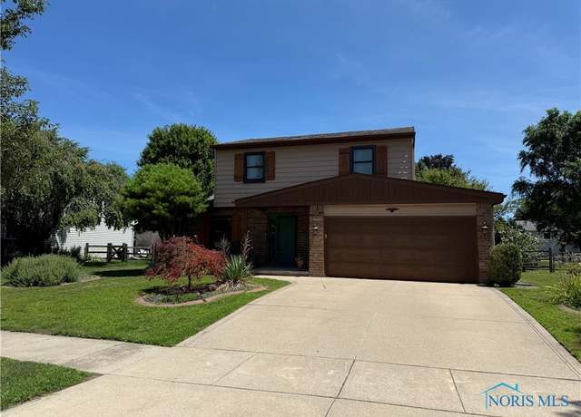 Property at 1933 Bordeaux Rue, Northwood, OH 43619, 3 beds, 1.5 baths