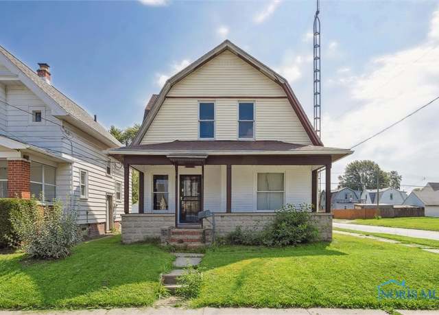 Property at 1661 Oak St, Toledo, OH 43605, 3 beds, 1 bath