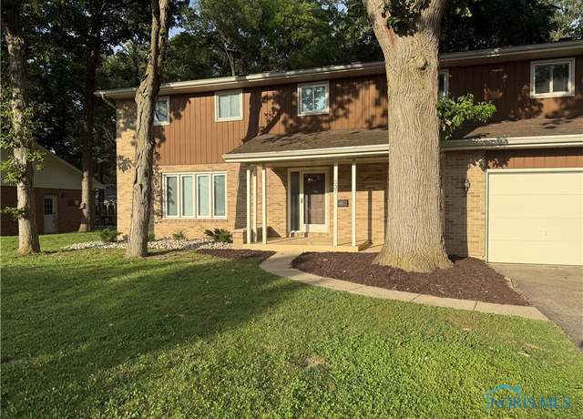 Property at 537 Bristol Dr, Findlay, OH 45840, 5 beds, 2.5 baths