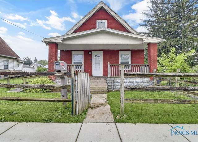 Property at 1528 Hirzel St, Toledo, OH 43605, 3 beds, 1 bath