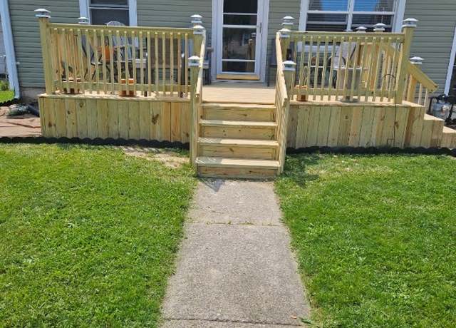 Property at 128 E Lane Ave, Lima, OH 45801, 3 beds, 1 bath