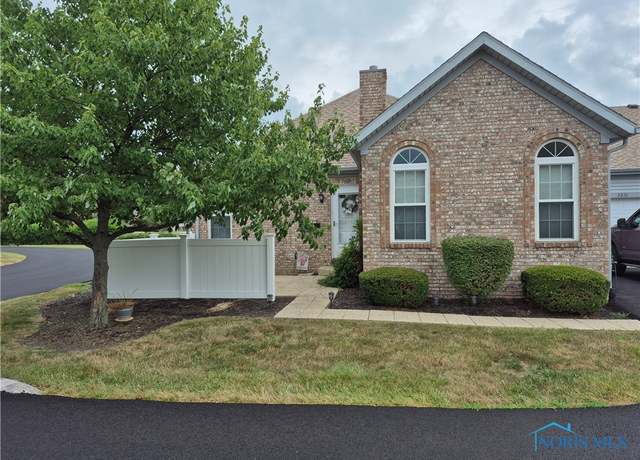 Property at 2231 Fox Run Cir, Findlay, OH 45840, 2 beds, 2 baths