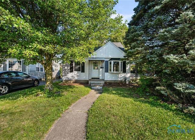 Property at 2002 Glencairn Ave, Toledo, OH 43614, 3 beds, 1 bath