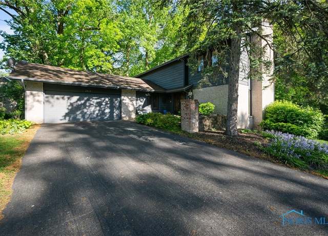 Property at 2944 Plumbrook Dr, Maumee, OH 43537, 5 beds, 2.5 baths