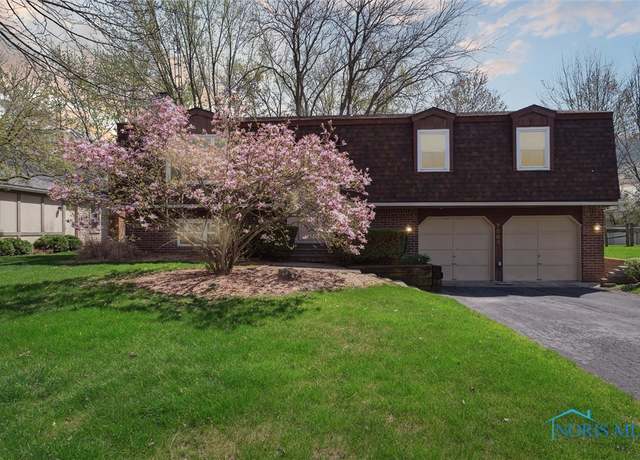 Property at 7803 Therfield Dr, Sylvania, OH 43560, 4 beds, 2.5 baths