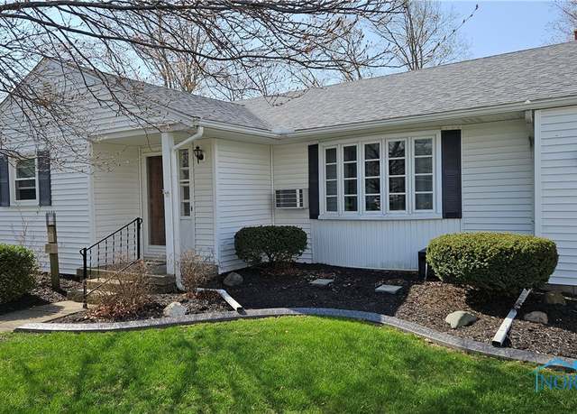 Property at 605 Riverside Dr, Woodville, OH 43469, 2 beds, 1.5 baths