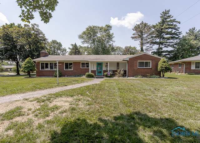 Property at 4043 Rose Garden Dr, Toledo, OH 43623, 3 beds, 1.5 baths