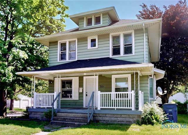 Property at 701 Brighton Ave, Toledo, OH 43609, 4 beds, 1 bath