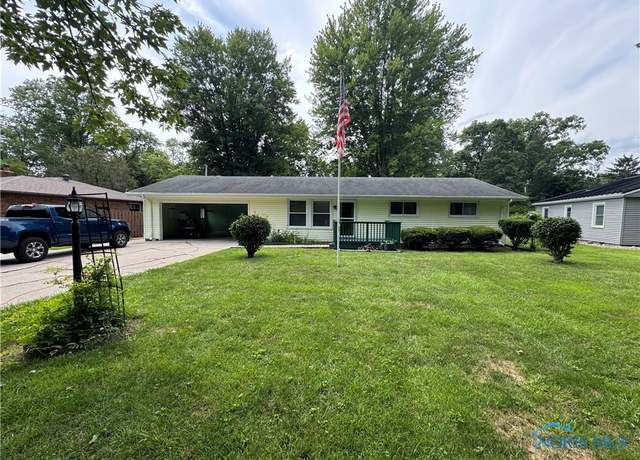 Property at 203 Bassard Dr, Defiance, OH 43512, 3 beds, 2 baths