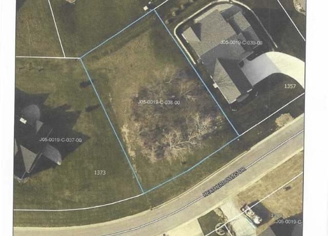 Property at 1365 Heatherdowns Dr, Defiance, OH 43512