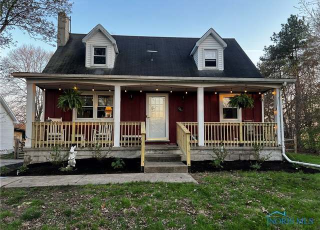 Property at 11835 Angola Rd, Swanton, OH 43558, 4 beds, 2 baths