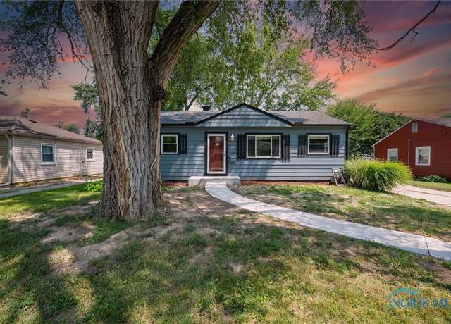 Property at 920 Michigan Ave, Maumee, OH 43537, 3 beds, 1 bath