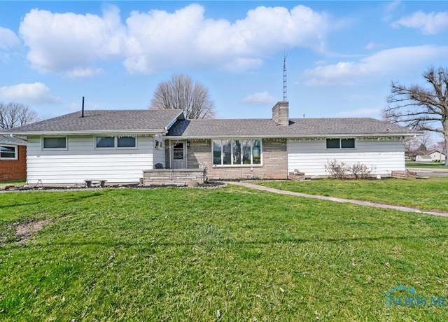 Property at 284 E Findlay St, OH 45893, 3 beds, 1.5 baths