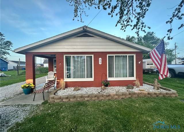 Property at 69 N Zeemon Rd, Port Clinton, OH 43452, 2 beds, 1 bath