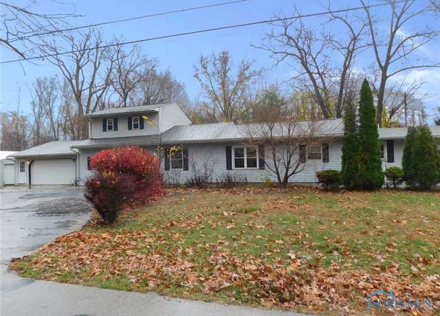 Property at 2906 Elmwood Dr, Sylvania, OH 43560, 4 beds, 2 baths