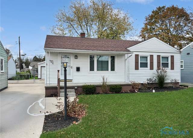 Property at 1381 Junior Dr, Maumee, OH 43537, 3 beds, 2 baths