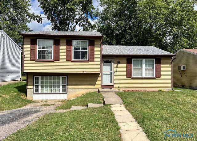 Property at 3533 Willow Brook Ln, Toledo, OH 43611, 4 beds, 2 baths
