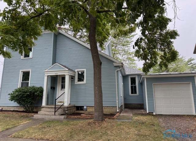 Property at 202 Cherry St, Findlay, OH 45840, 3 beds, 1 bath