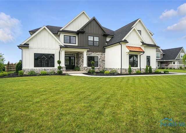 Property at 4214 Thornbury Ct, Perrysburg, OH 43551, 4 beds, 4.5 baths