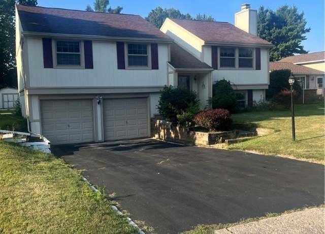 Property at 6524 Glenhurst Dr, Maumee, OH 43537, 3 beds, 2.5 baths