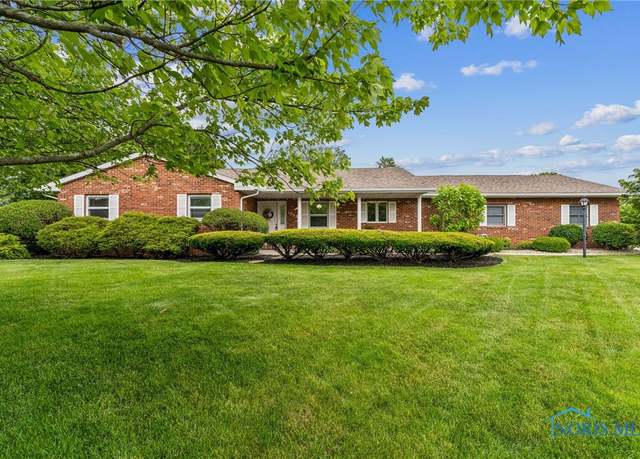 Property at 1008 Muirfield Dr, Findlay, OH 45840, 3 beds, 2.5 baths