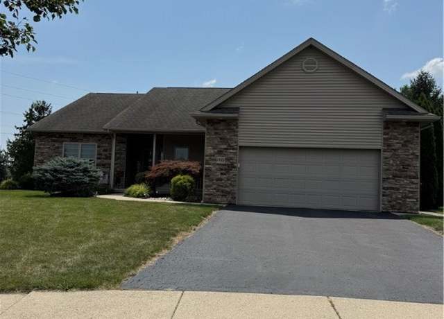 Property at 1933 Lippincott Ave, Findlay, OH 45840, 4 beds, 2.5 baths