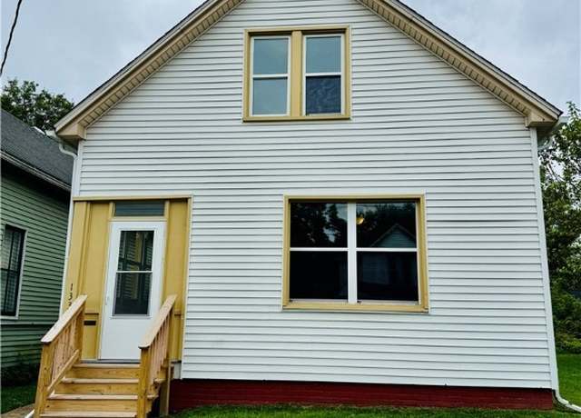 Property at 1333 Avondale Ave, Toledo, OH 43607, 4 beds, 2 baths