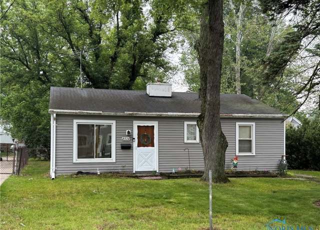Property at 2534 Arletta St, Toledo, OH 43613, 3 beds, 1 bath