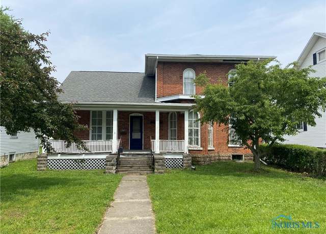 Property at 232 N Franklin St, Wauseon, OH 43567, 4 beds, 2 baths