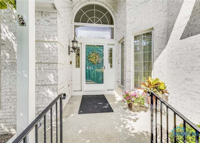 Property at 4841 Dressage Ln, Sylvania, OH 43560, 2 beds, 2 baths