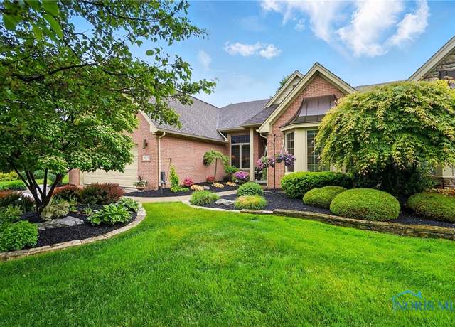 Property at 8107 English Garden Ct, Maumee, OH 43537, 2 beds, 3 baths