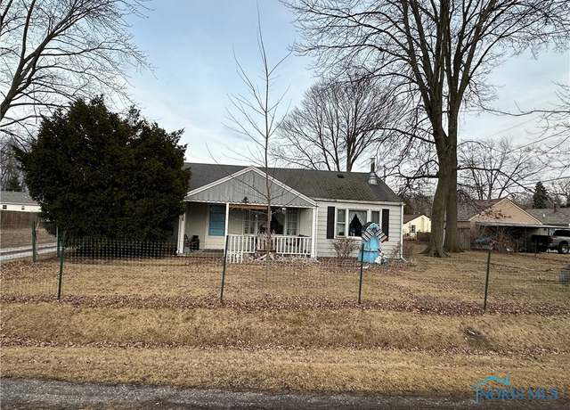 Property at 1852 Ambleside Rd, Oregon, OH 43616, 2 beds, 1 bath