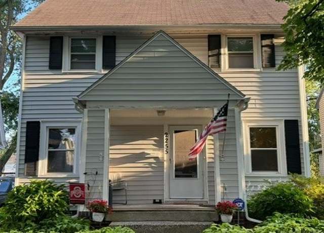 Property at 2255 Charlestown Ave, Toledo, OH 43613, 3 beds, 1 bath