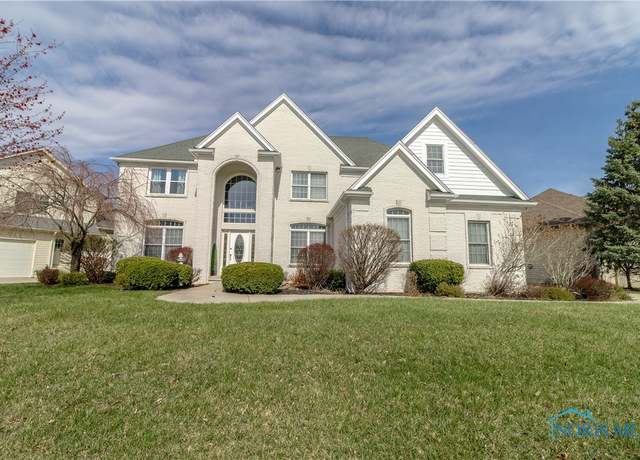 Property at 5667 Walnut Cove Rd, Sylvania, OH 43560, 4 beds, 3.5 baths