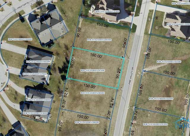 Property at 854 Pine Valley Dr, Bowling Green, OH 43402