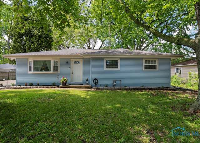 Property at 1807 Ambleside Rd, Oregon, OH 43616, 3 beds, 1 bath