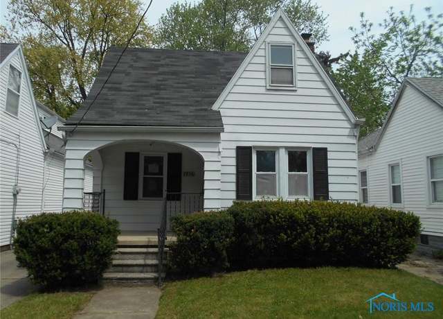 Property at 1916 Barrows St, Toledo, OH 43613, 3 beds, 1 bath