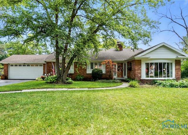 Property at 5550 Olde Post Rd, Sylvania, OH 43560, 3 beds, 2.5 baths