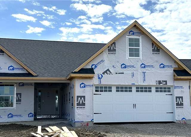 Property at 15023 Stonebridge Ln, Perrysburg, OH 43551, 3 beds, 2 baths