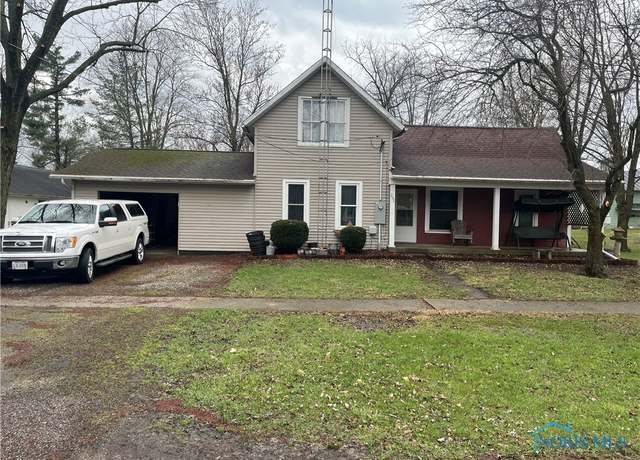Property at 202 S Maple St, Pioneer, OH 43554, 5 beds, 1 bath