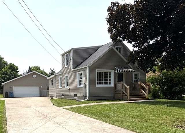 Property at 3340 Seaman, Oregon, OH 43616, 5 beds, 1 bath