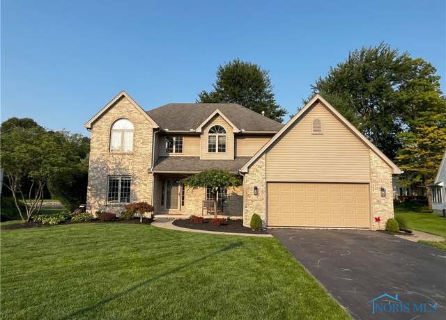 Property at 2346 Stonybrook Blvd, Sylvania, OH 43560, 4 beds, 2.5 baths