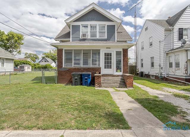 Property at 1749 Selkirk St, Toledo, OH 43605, 3 beds, 1 bath