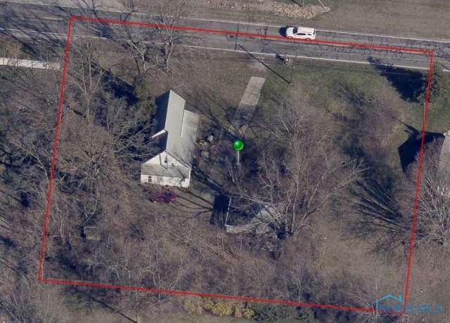 Property at 4945 Angola Rd, Toledo, OH 43615, 3 beds, 1 bath