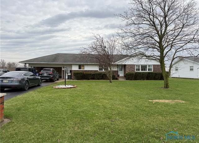 Property at 2887 Hayes Ave, Fremont, OH 43420, 3 beds, 2 baths