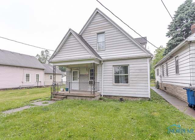 Property at 2721 Fremont St, Toledo, OH 43605, 3 beds, 1 bath