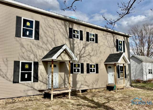 Property at 107 Liberty St, Bettsville, OH 44815, 6 beds, 2 baths