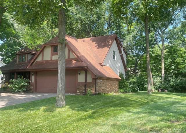 Property at 5308 Radcliffe Rd, Sylvania, OH 43560, 4 beds, 2.5 baths