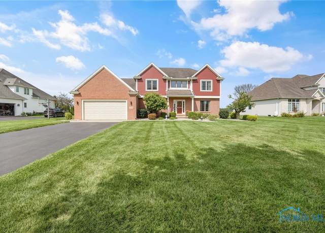 Property at 3016 Lexington Glen Blvd, Monclova, OH 43542, 4 beds, 2.5 baths