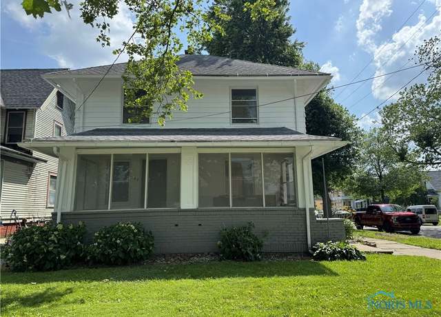 Property at 331 Buckeye St, Toledo, OH 43611, 3 beds, 1.5 baths